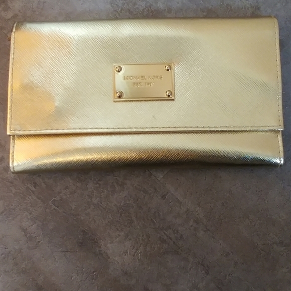 Michael Kors Handbags - Michael Kors Gold Wallet